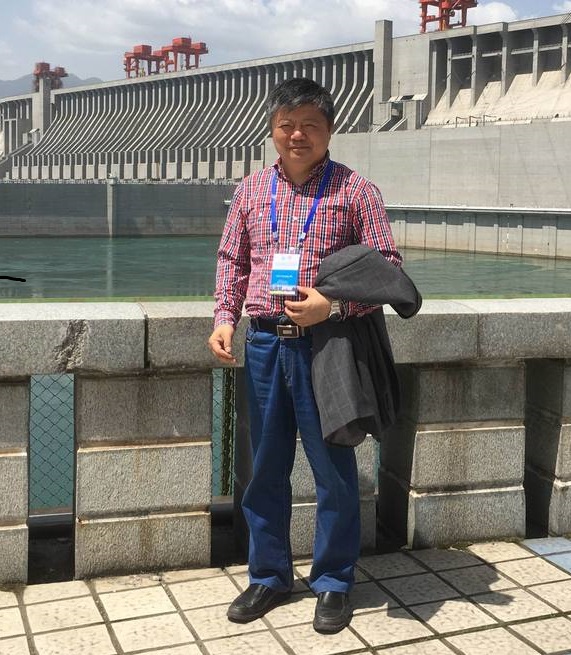 施国庆